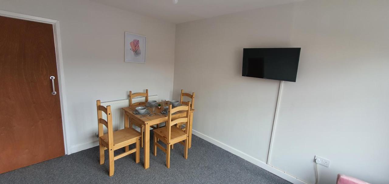 Stoke City House Apartment Etruria Exterior photo