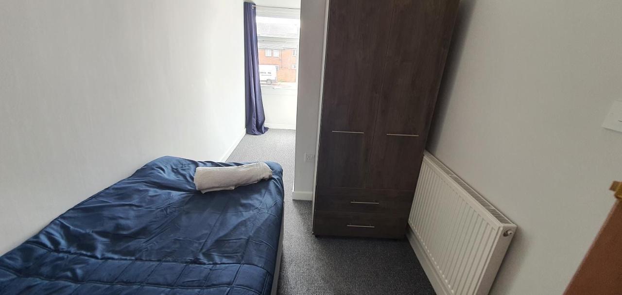 Stoke City House Apartment Etruria Exterior photo